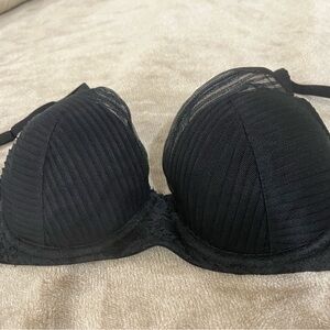 Victoria’s Secret Elegant Black Lace Bra 32D